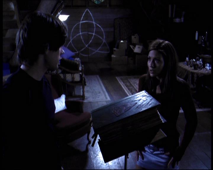 Charmed-Online-dot-610Chris-Crossed1680.jpg