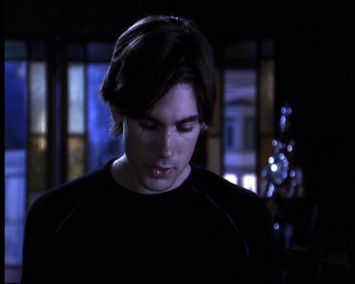 Charmed-Online-dot-610Chris-Crossed1687.jpg