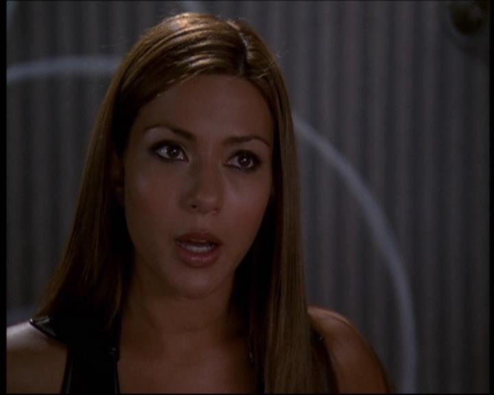 Charmed-Online-dot-610Chris-Crossed1739.jpg