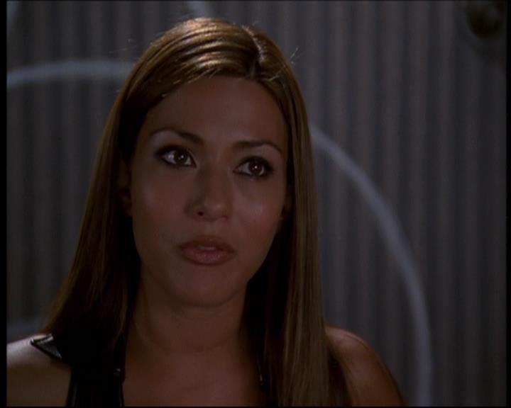 Charmed-Online-dot-610Chris-Crossed1741.jpg