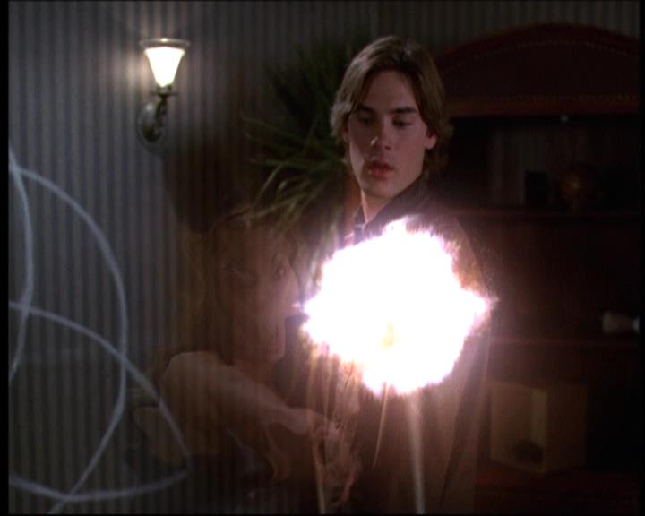 Charmed-Online-dot-610Chris-Crossed1754.jpg