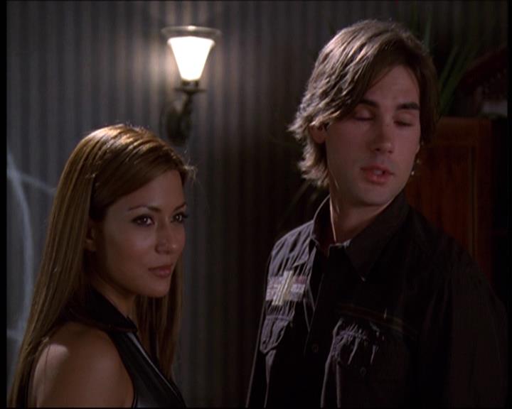 Charmed-Online-dot-610Chris-Crossed1808.jpg