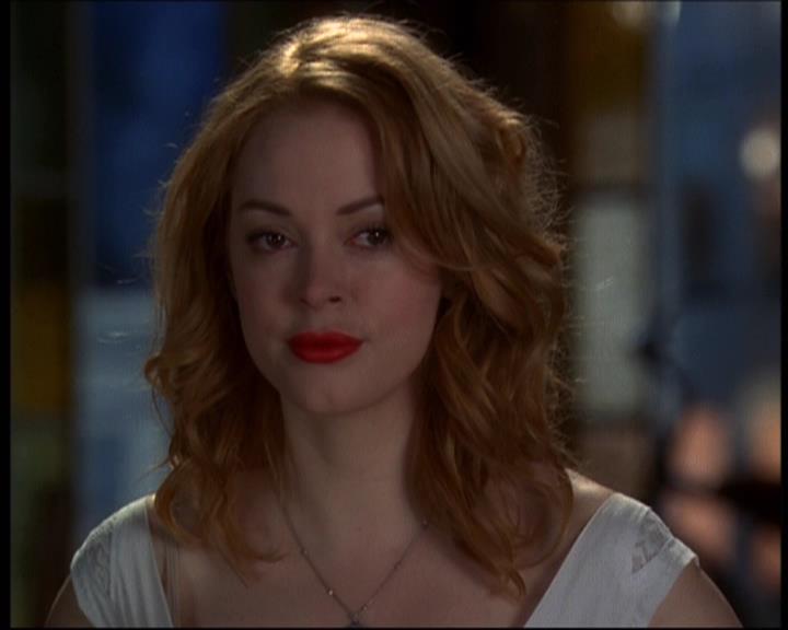 Charmed-Online-dot-610Chris-Crossed1924.jpg Charmed-Online-dot-610Chris-Crossed1924.jpg