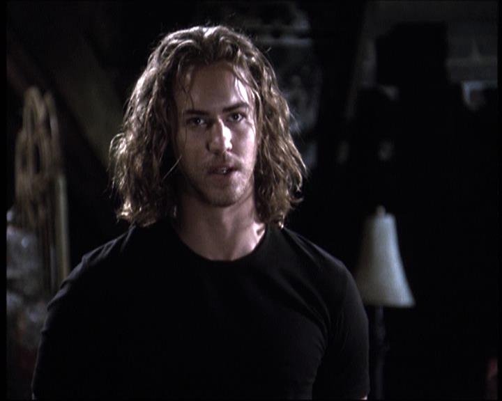 Charmed-Online-dot-610Chris-Crossed1993.jpg