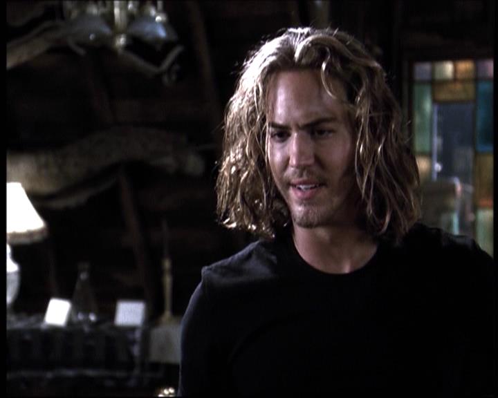 Charmed-Online-dot-610Chris-Crossed2052.jpg