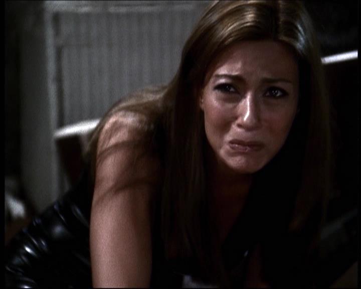 Charmed-Online-dot-610Chris-Crossed2060.jpg Charmed-Online-dot-610Chris-Crossed2060.jpg