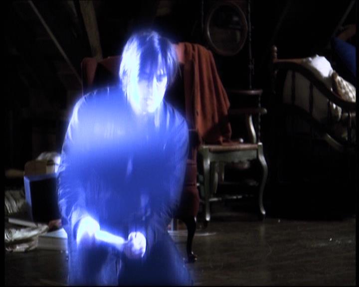 Charmed-Online-dot-610Chris-Crossed2084.jpg Charmed-Online-dot-610Chris-Crossed2084.jpg