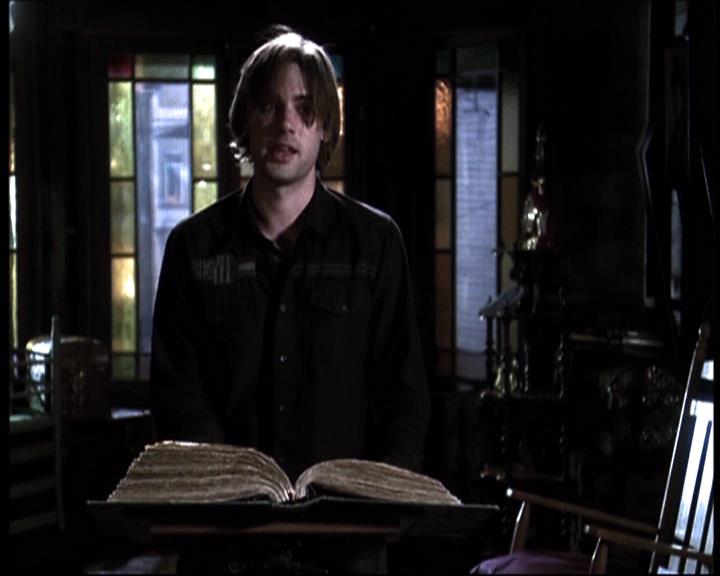 Charmed-Online-dot-610Chris-Crossed2136.jpg