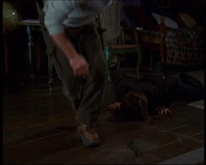 Charmed-Online-dot-610Chris-Crossed2152.jpg