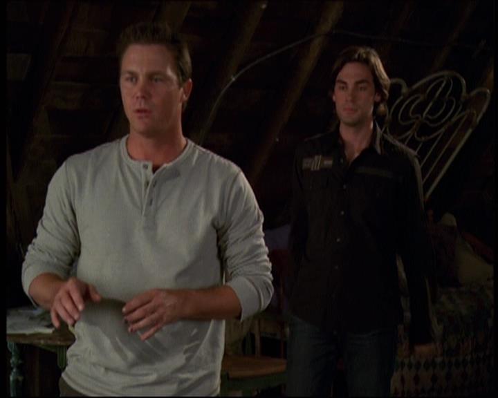 Charmed-Online-dot-610Chris-Crossed2161.jpg Charmed-Online-dot-610Chris-Crossed2161.jpg