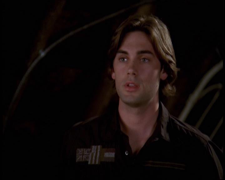 Charmed-Online-dot-610Chris-Crossed2171.jpg