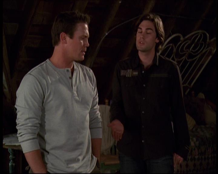 Charmed-Online-dot-610Chris-Crossed2179.jpg