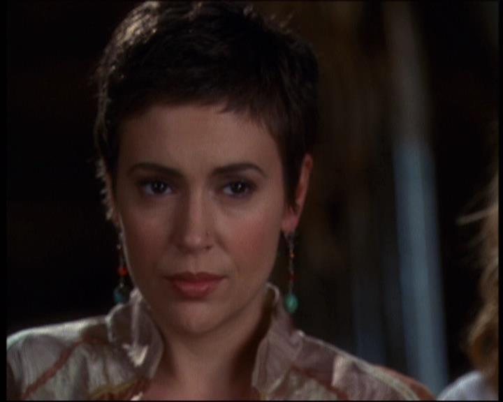 Charmed-Online-dot-610Chris-Crossed2194.jpg Charmed-Online-dot-610Chris-Crossed2194.jpg