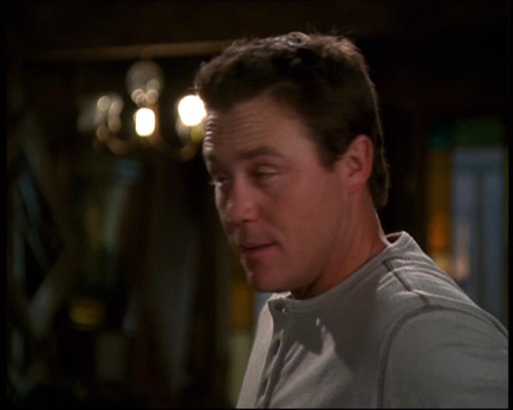 Charmed-Online-dot-610Chris-Crossed2214.jpg
