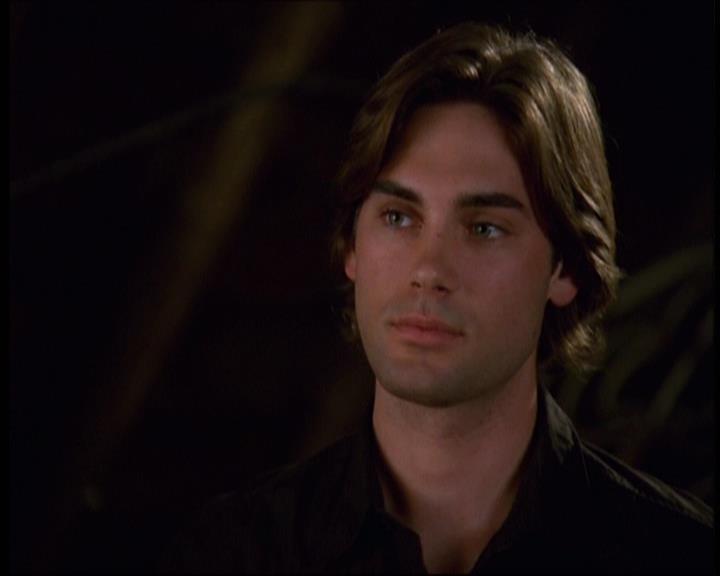 Charmed-Online-dot-610Chris-Crossed2221.jpg