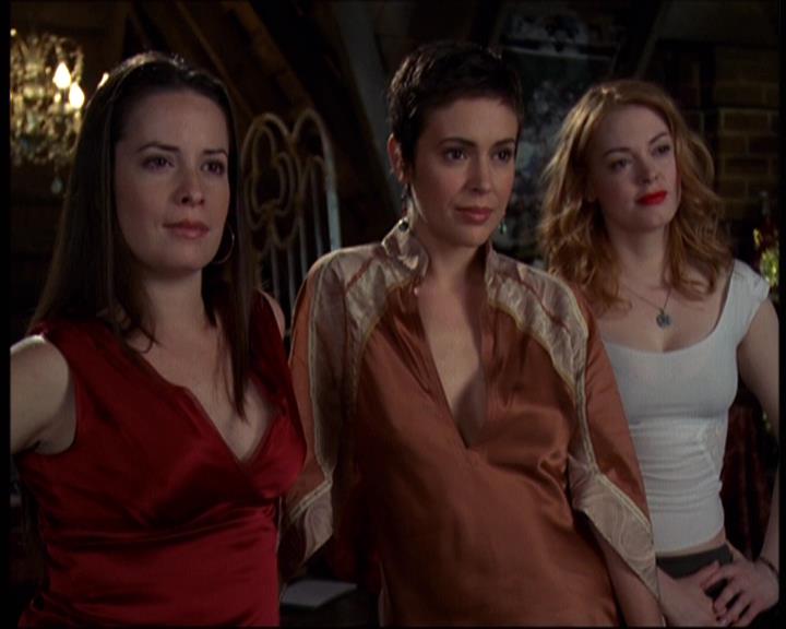 Charmed-Online-dot-610Chris-Crossed2230.jpg