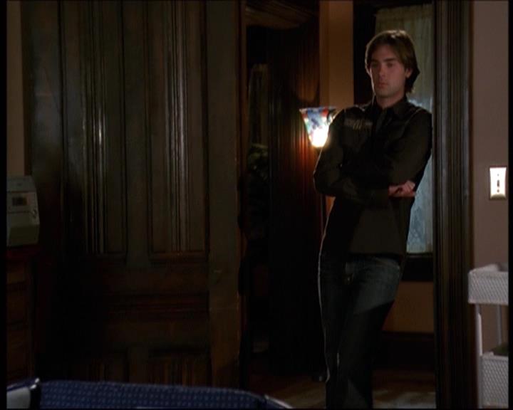 Charmed-Online-dot-610Chris-Crossed2240.jpg Charmed-Online-dot-610Chris-Crossed2240.jpg