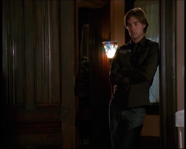 Charmed-Online-dot-610Chris-Crossed2244.jpg