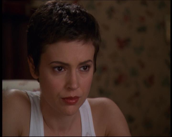 Charmed-Online-dot-610Chris-Crossed2318.jpg