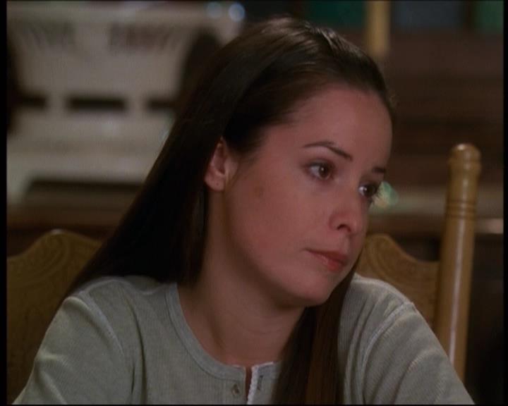 Charmed-Online-dot-610Chris-Crossed2327.jpg Charmed-Online-dot-610Chris-Crossed2327.jpg