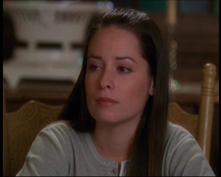 Charmed-Online-dot-610Chris-Crossed2335.jpg Charmed-Online-dot-610Chris-Crossed2335.jpg