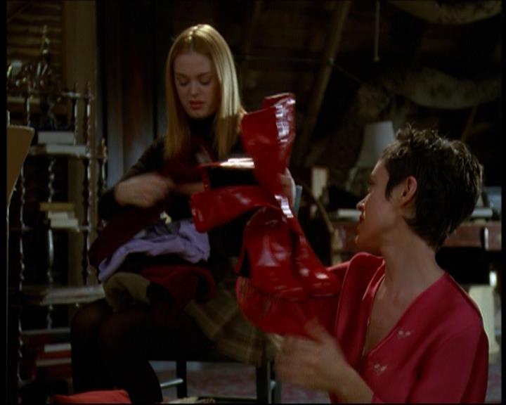 Charmed-Online-dot-611WitchStock0415.jpg Charmed-Online-dot-611WitchStock0415.jpg