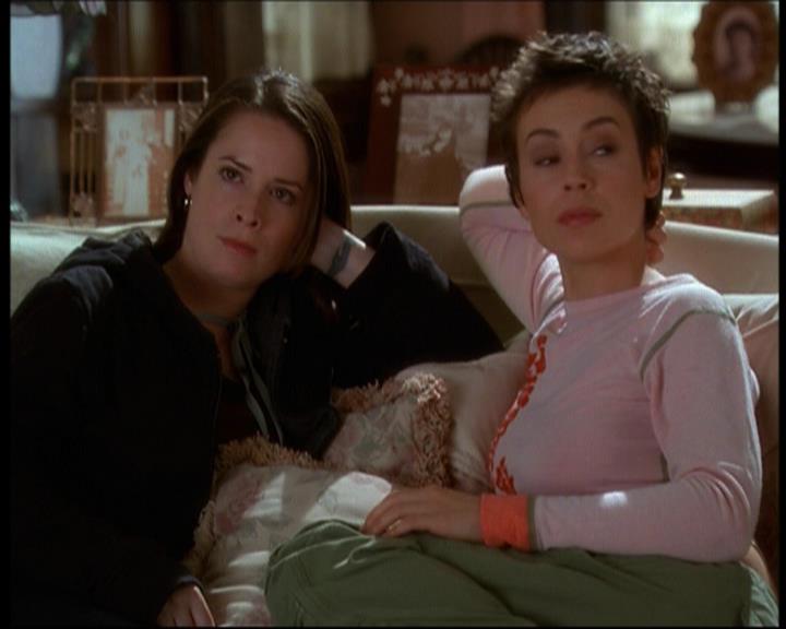 Charmed-Online-dot-611WitchStock0936.jpg Charmed-Online-dot-611WitchStock0936.jpg