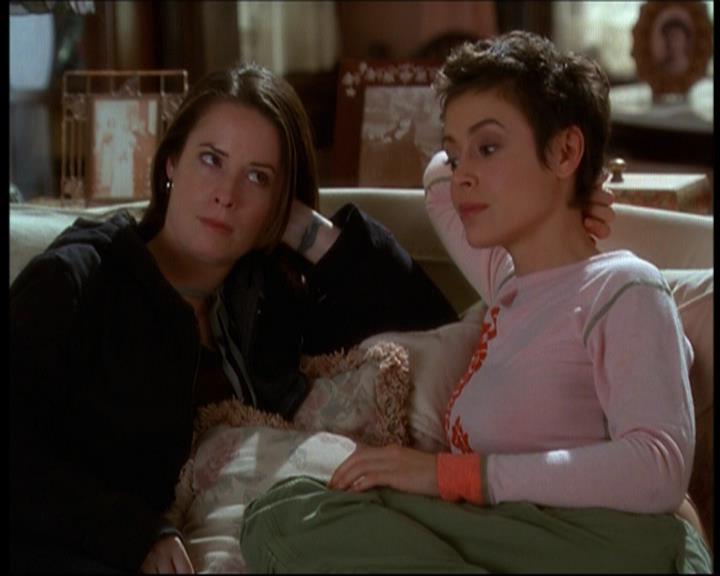 Charmed-Online-dot-611WitchStock0937.jpg Charmed-Online-dot-611WitchStock0937.jpg