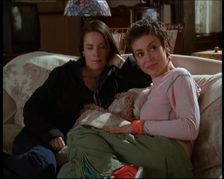 Charmed-Online-dot-611WitchStock0942.jpg Charmed-Online-dot-611WitchStock0942.jpg