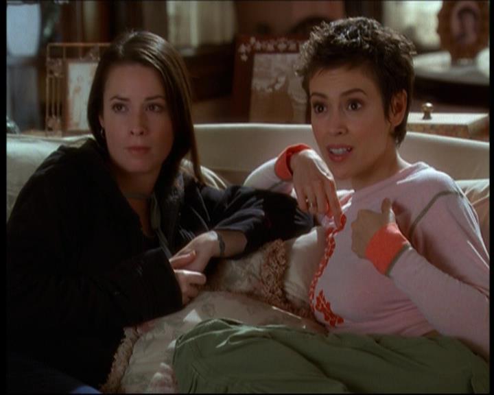 Charmed-Online-dot-611WitchStock1028.jpg
