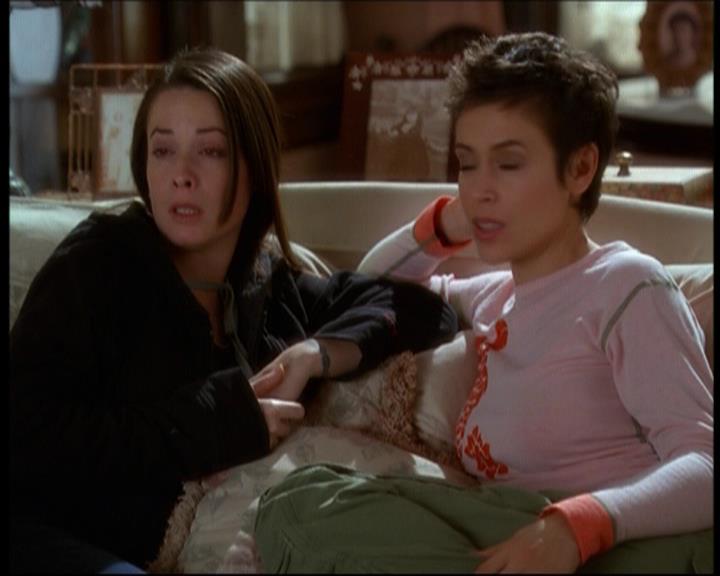 Charmed-Online-dot-611WitchStock1051.jpg Charmed-Online-dot-611WitchStock1051.jpg