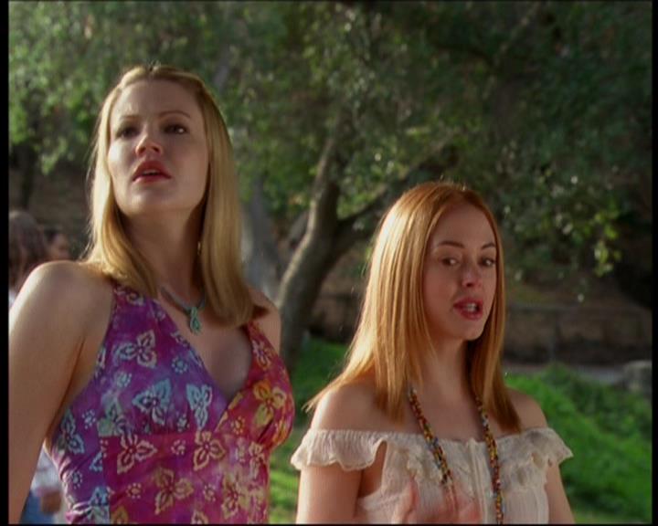 Charmed-Online-dot-611WitchStock1087.jpg Charmed-Online-dot-611WitchStock1087.jpg