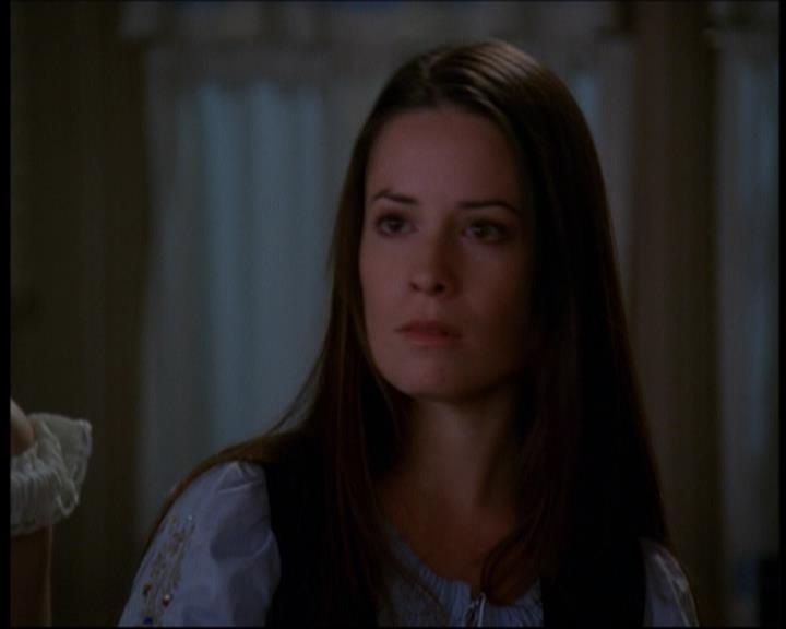 Charmed-Online-dot-611WitchStock2170.jpg