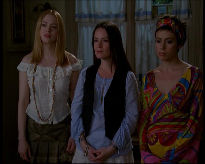 Charmed-Online-dot-611WitchStock2178.jpg Charmed-Online-dot-611WitchStock2178.jpg