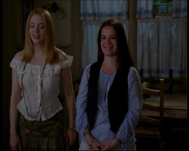 Charmed-Online-dot-611WitchStock2192.jpg Charmed-Online-dot-611WitchStock2192.jpg