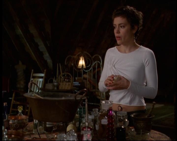 Charmed-Online-dot-612PrinceCharmed0510.jpg Charmed-Online-dot-612PrinceCharmed0510.jpg