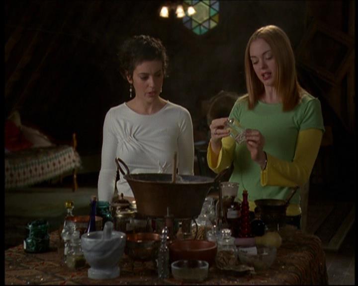 Charmed-Online-dot-612PrinceCharmed0724.jpg Charmed-Online-dot-612PrinceCharmed0724.jpg