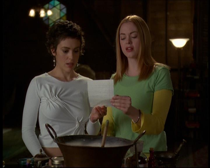 Charmed-Online-dot-612PrinceCharmed0744.jpg Charmed-Online-dot-612PrinceCharmed0744.jpg