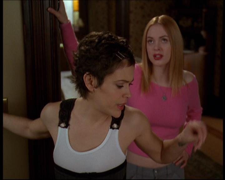 Charmed-Online-dot-612PrinceCharmed0809.jpg Charmed-Online-dot-612PrinceCharmed0809.jpg