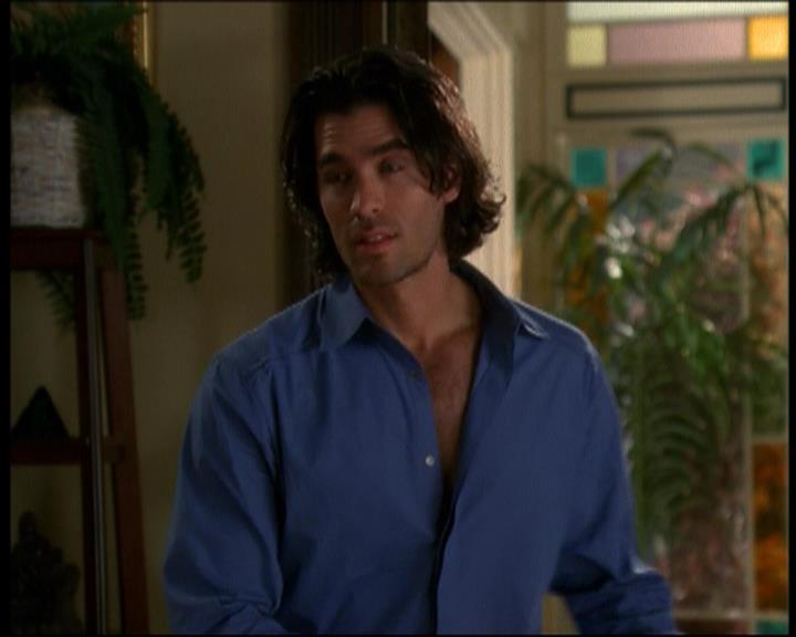 Charmed-Online-dot-612PrinceCharmed1534.jpg