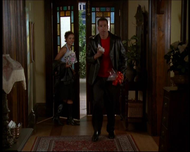 Charmed-Online-dot-612PrinceCharmed1747.jpg Charmed-Online-dot-612PrinceCharmed1747.jpg