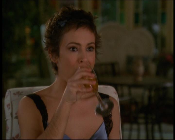 Charmed-Online-dot-613UsedKarma0068.jpg Charmed-Online-dot-613UsedKarma0068.jpg