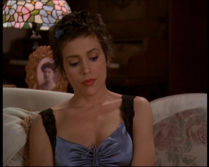 Charmed-Online-dot-613UsedKarma0343.jpg
