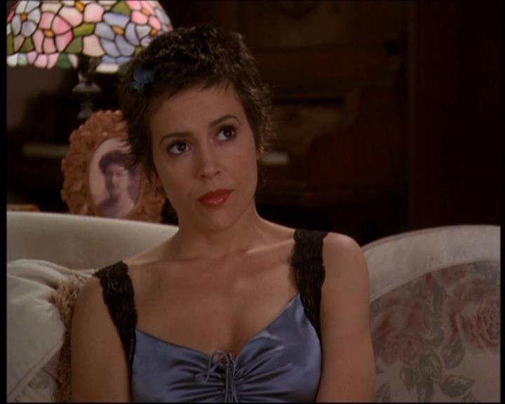 Charmed-Online-dot-613UsedKarma0344.jpg