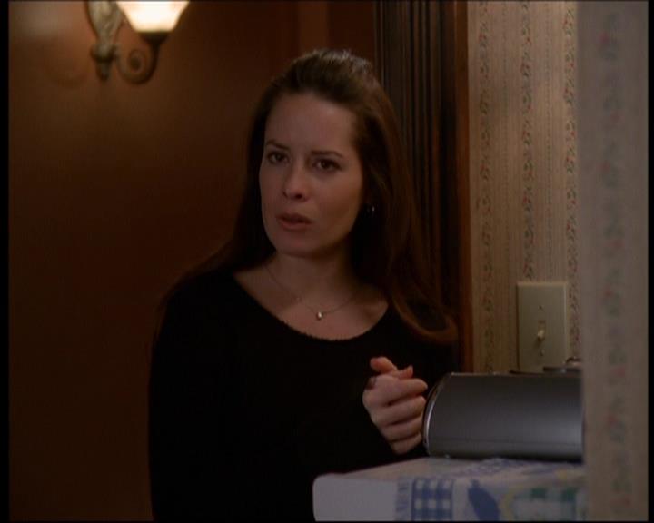 Charmed-Online-dot-613UsedKarma0462.jpg Charmed-Online-dot-613UsedKarma0462.jpg