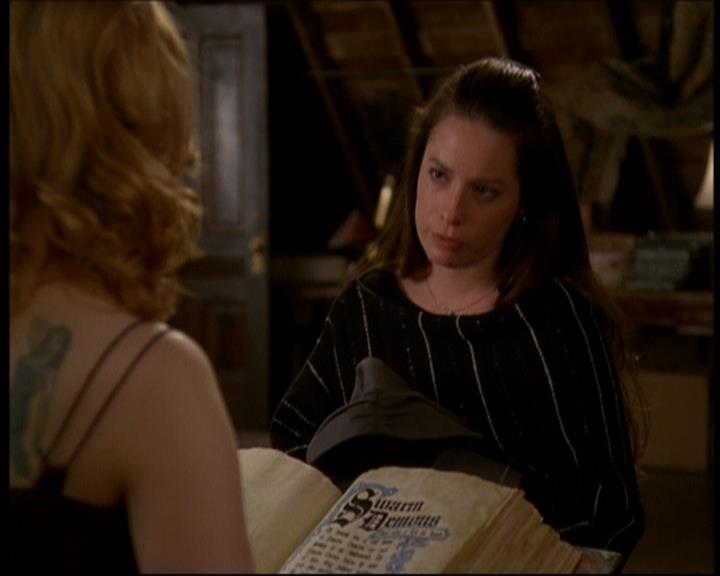 Charmed-Online-dot-613UsedKarma0639.jpg Charmed-Online-dot-613UsedKarma0639.jpg