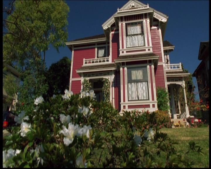 Charmed-Online-dot-614TheLegendOftheSleepyHalliwell0158.jpg Charmed-Online-dot-614TheLegendOftheSleepyHalliwell0158.jpg