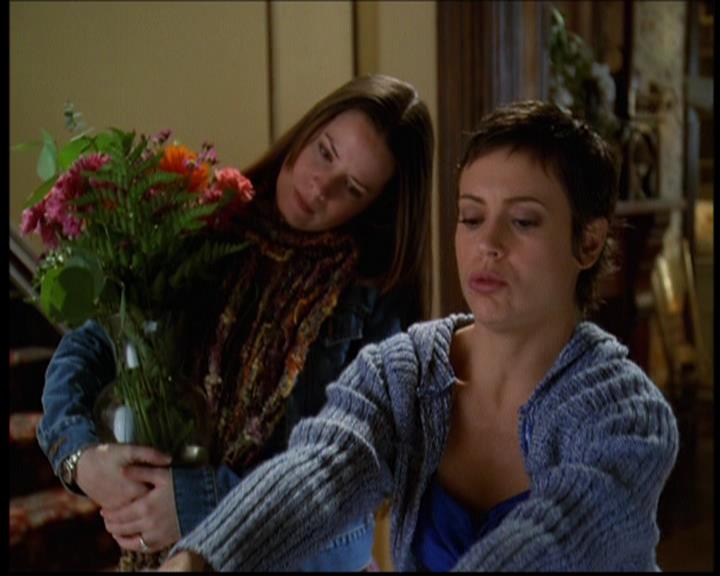 Charmed-Online-dot-614TheLegendOftheSleepyHalliwell0287.jpg