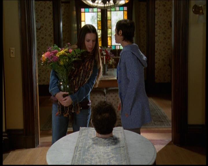 Charmed-Online-dot-614TheLegendOftheSleepyHalliwell0312.jpg