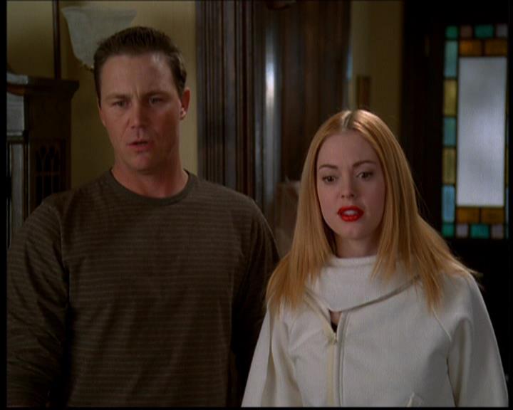 Charmed-Online-dot-614TheLegendOftheSleepyHalliwell0330.jpg